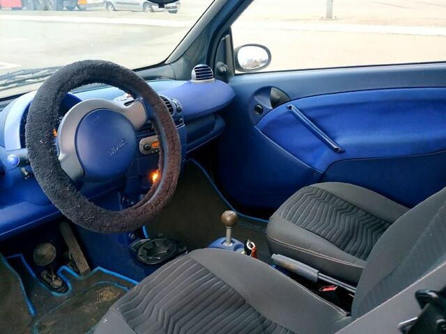 Смарт Сити, объемом двигателя 0.6 л и пробегом 180 тыс. км за 2999 $, фото 5 на Automoto.ua