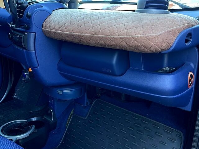 Смарт Сити, объемом двигателя 0.6 л и пробегом 203 тыс. км за 2800 $, фото 4 на Automoto.ua