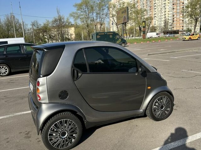 Сірий Смарт City, об'ємом двигуна 0.06 л та пробігом 182 тис. км за 3200 $, фото 3 на Automoto.ua