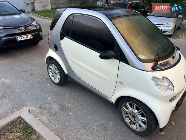 Белый Смарт Кроссблейд, объемом двигателя 0.7 л и пробегом 218 тыс. км за 3600 $, фото 7 на Automoto.ua