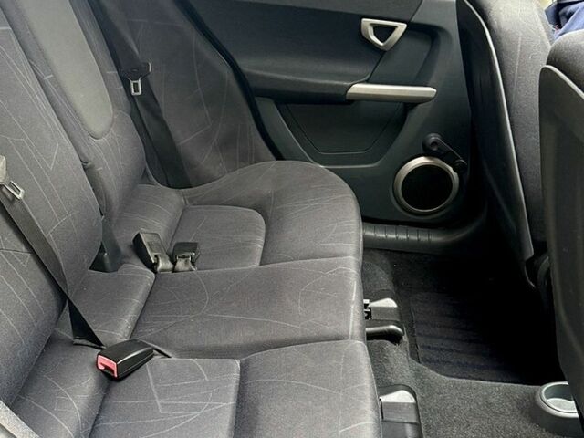 Білий Смарт Forfour, об'ємом двигуна 1.12 л та пробігом 225 тис. км за 3300 $, фото 6 на Automoto.ua