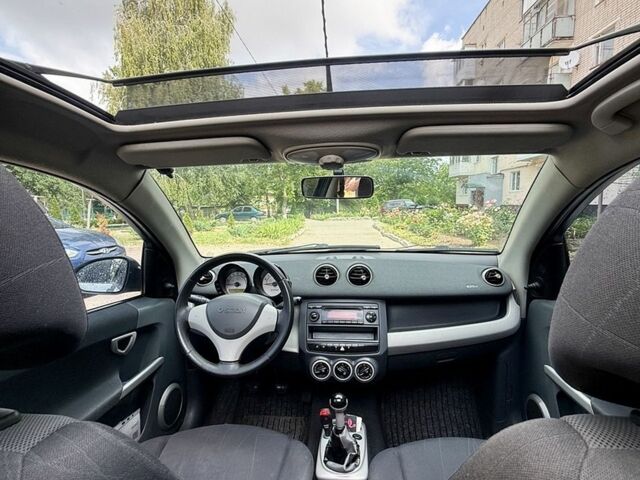 Білий Смарт Forfour, об'ємом двигуна 1.12 л та пробігом 225 тис. км за 3050 $, фото 8 на Automoto.ua