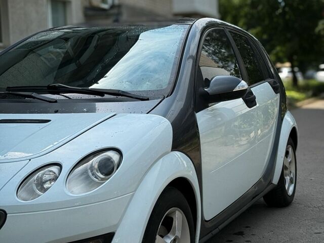 Білий Смарт Forfour, об'ємом двигуна 1.12 л та пробігом 225 тис. км за 3050 $, фото 2 на Automoto.ua