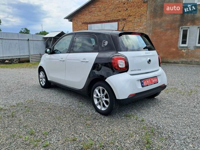 Білий Смарт Forfour, об'ємом двигуна 0 л та пробігом 105 тис. км за 7000 $, фото 7 на Automoto.ua