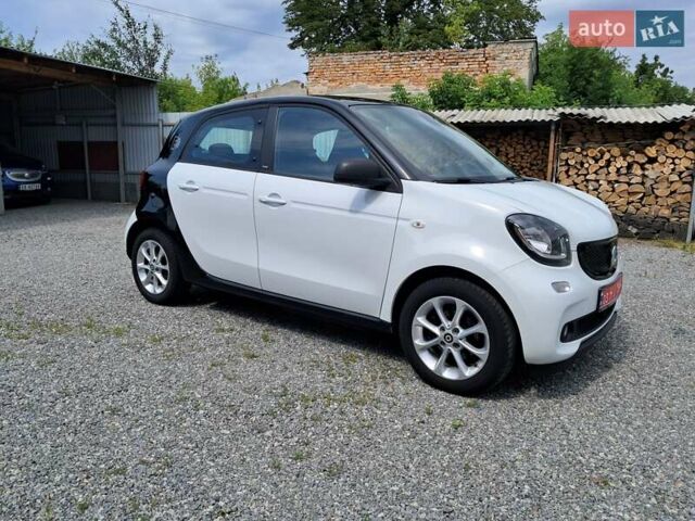 Білий Смарт Forfour, об'ємом двигуна 0 л та пробігом 105 тис. км за 7000 $, фото 3 на Automoto.ua