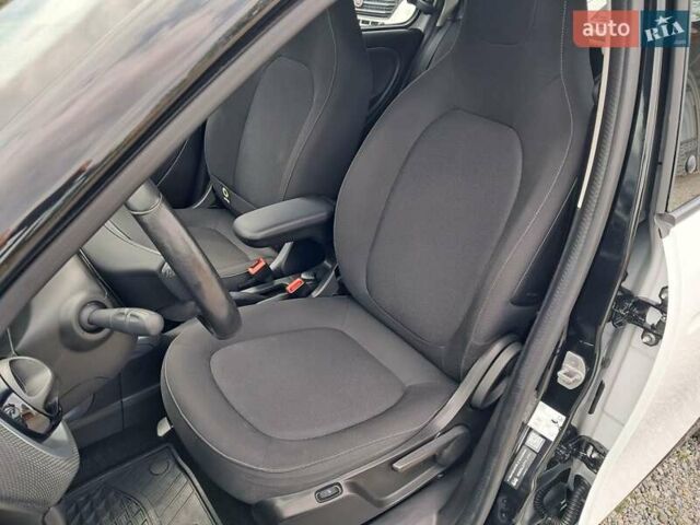 Білий Смарт Forfour, об'ємом двигуна 0 л та пробігом 105 тис. км за 7000 $, фото 11 на Automoto.ua