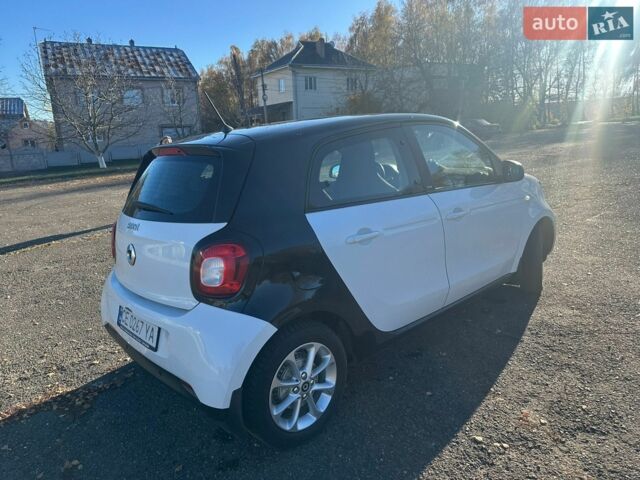 Білий Смарт Forfour, об'ємом двигуна 0 л та пробігом 82 тис. км за 8000 $, фото 6 на Automoto.ua