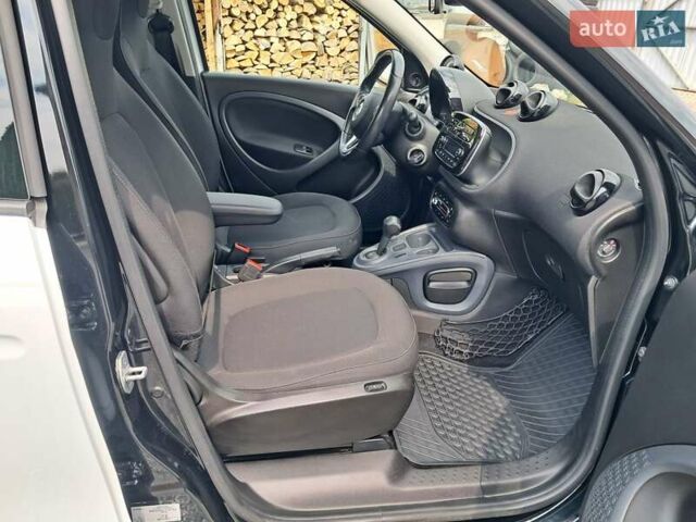 Білий Смарт Forfour, об'ємом двигуна 0 л та пробігом 105 тис. км за 7000 $, фото 14 на Automoto.ua