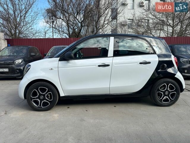 Білий Смарт Forfour, об'ємом двигуна 0 л та пробігом 22 тис. км за 10750 $, фото 1 на Automoto.ua