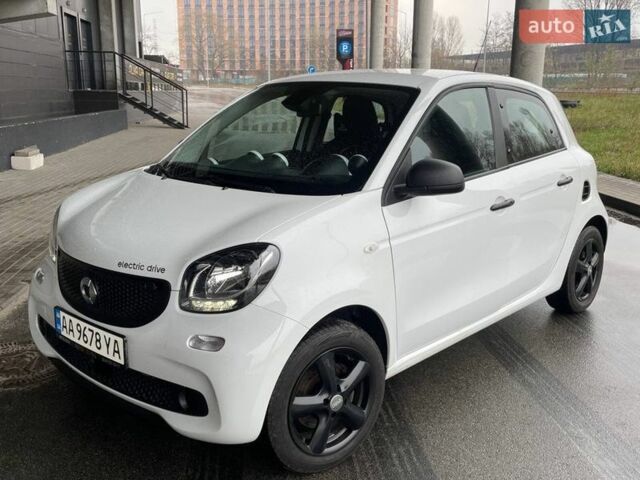 Білий Смарт Forfour, об'ємом двигуна 0 л та пробігом 41 тис. км за 8800 $, фото 9 на Automoto.ua