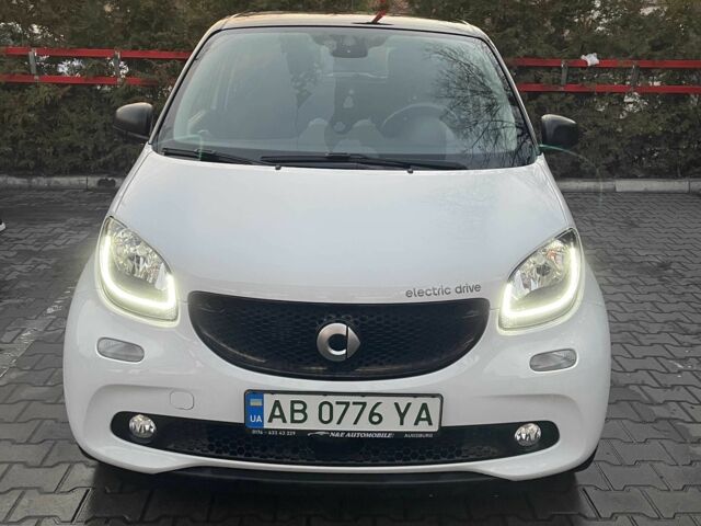 Білий Смарт Forfour, об'ємом двигуна 0 л та пробігом 69 тис. км за 7900 $, фото 7 на Automoto.ua