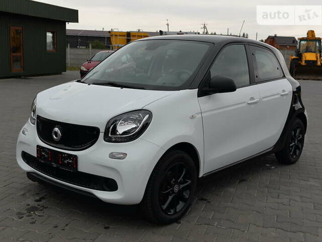 Білий Смарт Forfour, об'ємом двигуна 0 л та пробігом 46 тис. км за 14900 $, фото 2 на Automoto.ua