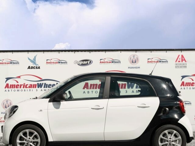 Білий Смарт Forfour, об'ємом двигуна 0 л та пробігом 24 тис. км за 14400 $, фото 6 на Automoto.ua