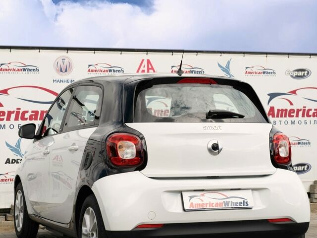 Білий Смарт Forfour, об'ємом двигуна 0 л та пробігом 24 тис. км за 14400 $, фото 5 на Automoto.ua