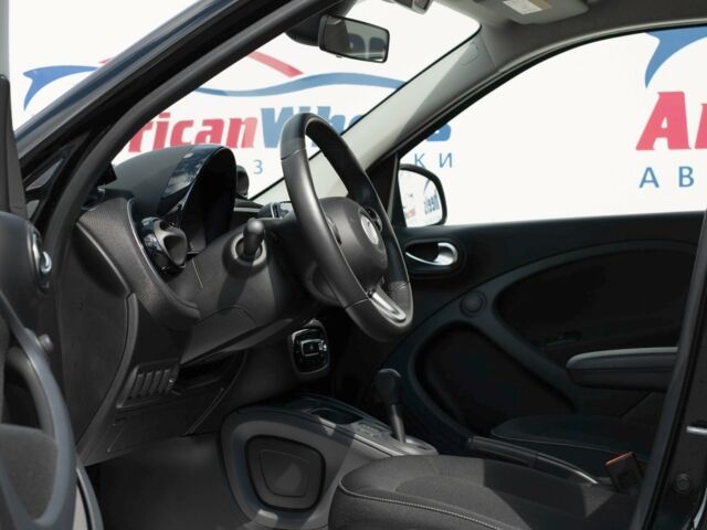 Білий Смарт Forfour, об'ємом двигуна 0 л та пробігом 24 тис. км за 14400 $, фото 8 на Automoto.ua