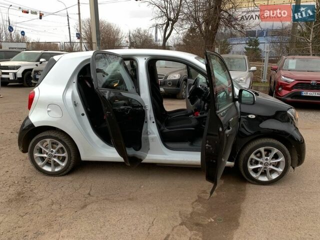 Білий Смарт Forfour, об'ємом двигуна 0 л та пробігом 47 тис. км за 9640 $, фото 34 на Automoto.ua