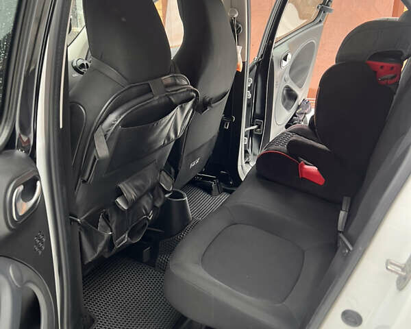 Білий Смарт Forfour, об'ємом двигуна 0 л та пробігом 47 тис. км за 9000 $, фото 6 на Automoto.ua
