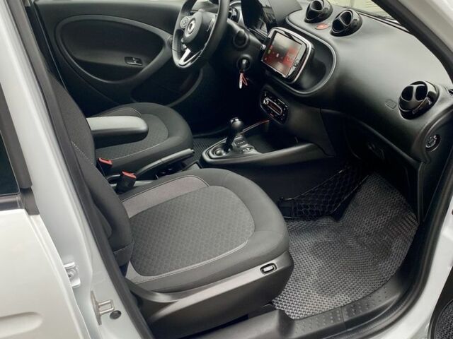 Белый Смарт Форфор, объемом двигателя 0 л и пробегом 25 тыс. км за 9999 $, фото 10 на Automoto.ua