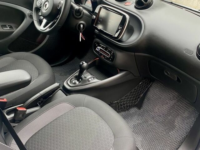 Белый Смарт Форфор, объемом двигателя 0 л и пробегом 25 тыс. км за 9999 $, фото 15 на Automoto.ua