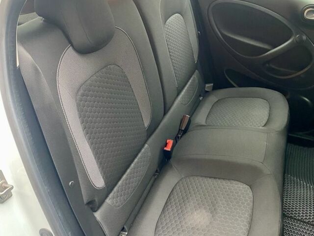 Белый Смарт Форфор, объемом двигателя 0 л и пробегом 25 тыс. км за 9999 $, фото 9 на Automoto.ua