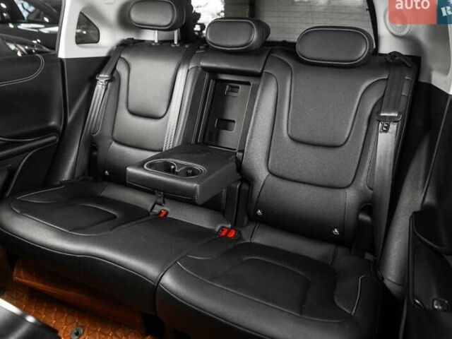 Белый Смарт Форфор, объемом двигателя 0 л и пробегом 56 тыс. км за 18900 $, фото 32 на Automoto.ua