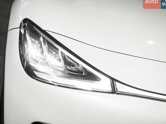 Белый Смарт Форфор, объемом двигателя 0 л и пробегом 56 тыс. км за 18900 $, фото 13 на Automoto.ua