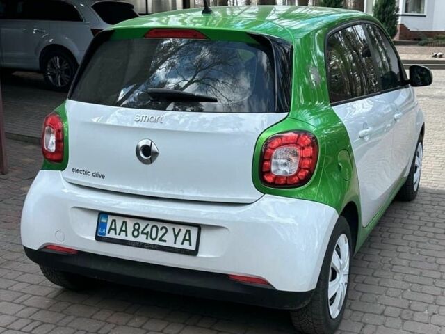 Білий Смарт Forfour, об'ємом двигуна 0 л та пробігом 65 тис. км за 8800 $, фото 8 на Automoto.ua
