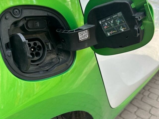 Білий Смарт Forfour, об'ємом двигуна 0 л та пробігом 63 тис. км за 8700 $, фото 3 на Automoto.ua