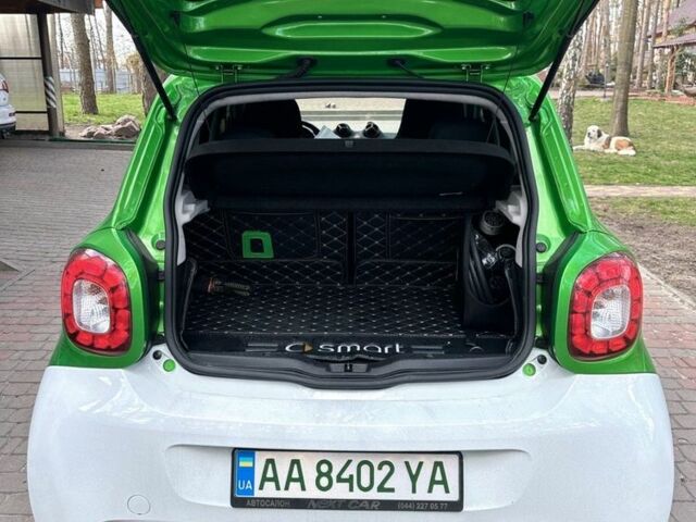 Білий Смарт Forfour, об'ємом двигуна 0 л та пробігом 65 тис. км за 8800 $, фото 10 на Automoto.ua