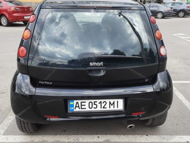 Чорний Смарт Forfour, об'ємом двигуна 1.1 л та пробігом 281 тис. км за 4000 $, фото 1 на Automoto.ua