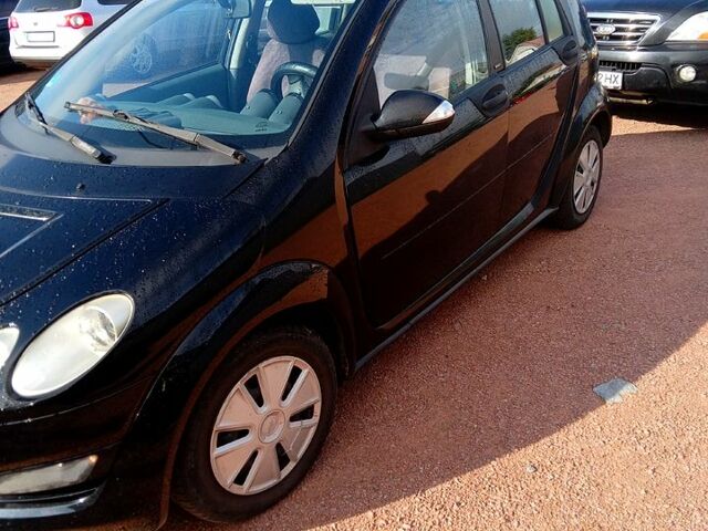 Чорний Смарт Forfour, об'ємом двигуна 1.1 л та пробігом 220 тис. км за 3500 $, фото 7 на Automoto.ua