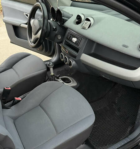 Черный Смарт Форфор, объемом двигателя 1.12 л и пробегом 230 тыс. км за 3800 $, фото 10 на Automoto.ua