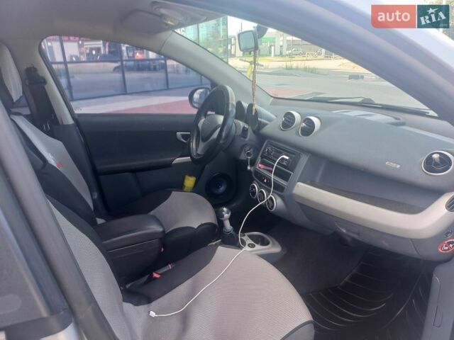 Чорний Смарт Forfour, об'ємом двигуна 1.12 л та пробігом 215 тис. км за 2750 $, фото 20 на Automoto.ua