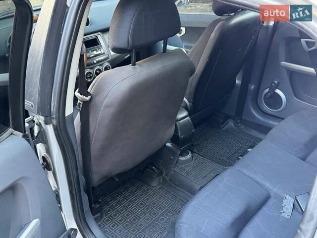 Чорний Смарт Forfour, об'ємом двигуна 1.33 л та пробігом 261 тис. км за 3300 $, фото 9 на Automoto.ua