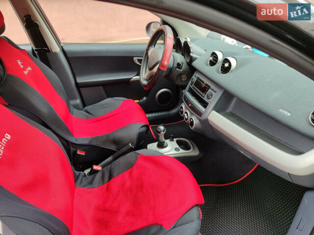 Чорний Смарт Forfour, об'ємом двигуна 1.3 л та пробігом 300 тис. км за 4299 $, фото 6 на Automoto.ua