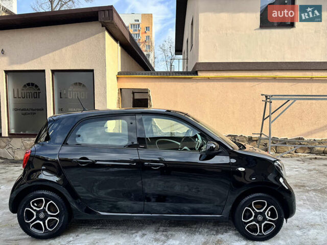 Чорний Смарт Forfour, об'ємом двигуна 1 л та пробігом 80 тис. км за 5850 $, фото 5 на Automoto.ua
