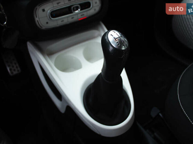 Чорний Смарт Forfour, об'ємом двигуна 1 л та пробігом 77 тис. км за 7700 $, фото 22 на Automoto.ua