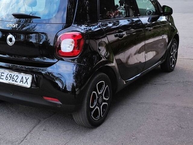 Черный Смарт Форфор, объемом двигателя 1 л и пробегом 83 тыс. км за 7500 $, фото 2 на Automoto.ua