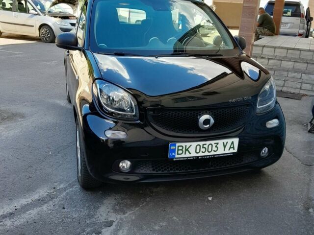 Чорний Смарт Forfour, об'ємом двигуна 0 л та пробігом 117 тис. км за 7900 $, фото 1 на Automoto.ua