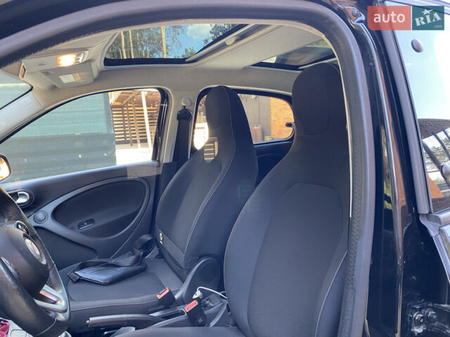 Чорний Смарт Forfour, об'ємом двигуна 0 л та пробігом 35 тис. км за 10000 $, фото 12 на Automoto.ua