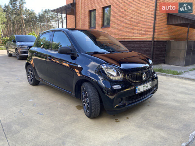Чорний Смарт Forfour, об'ємом двигуна 0 л та пробігом 35 тис. км за 10000 $, фото 6 на Automoto.ua