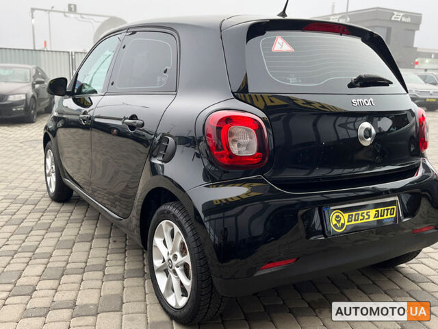 Чорний Смарт Forfour, об'ємом двигуна 1 л та пробігом 68 тис. км за 10890 $, фото 4 на Automoto.ua
