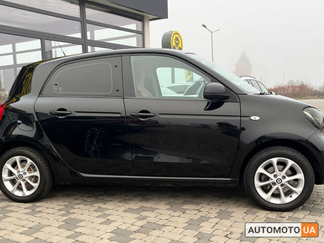 Чорний Смарт Forfour, об'ємом двигуна 1 л та пробігом 68 тис. км за 10890 $, фото 7 на Automoto.ua