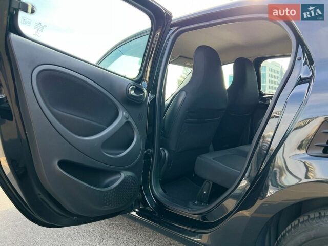 Чорний Смарт Forfour, об'ємом двигуна 0.9 л та пробігом 86 тис. км за 8500 $, фото 17 на Automoto.ua