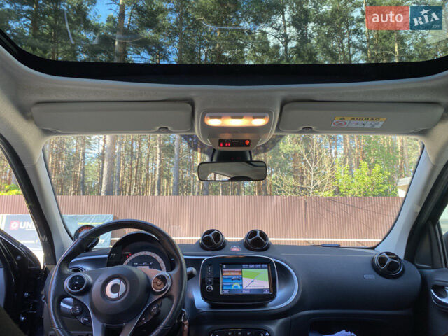 Чорний Смарт Forfour, об'ємом двигуна 0 л та пробігом 35 тис. км за 10000 $, фото 3 на Automoto.ua