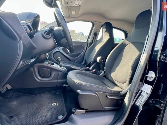 Чорний Смарт Forfour, об'ємом двигуна 0.9 л та пробігом 86 тис. км за 7999 $, фото 16 на Automoto.ua