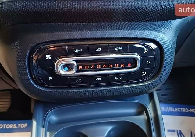 Черный Смарт Форфор, объемом двигателя 0 л и пробегом 21 тыс. км за 14499 $, фото 13 на Automoto.ua