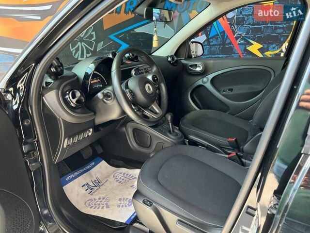 Чорний Смарт Forfour, об'ємом двигуна 0 л та пробігом 21 тис. км за 14499 $, фото 4 на Automoto.ua