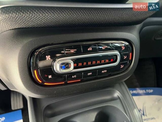 Чорний Смарт Forfour, об'ємом двигуна 0 л та пробігом 21 тис. км за 14499 $, фото 10 на Automoto.ua