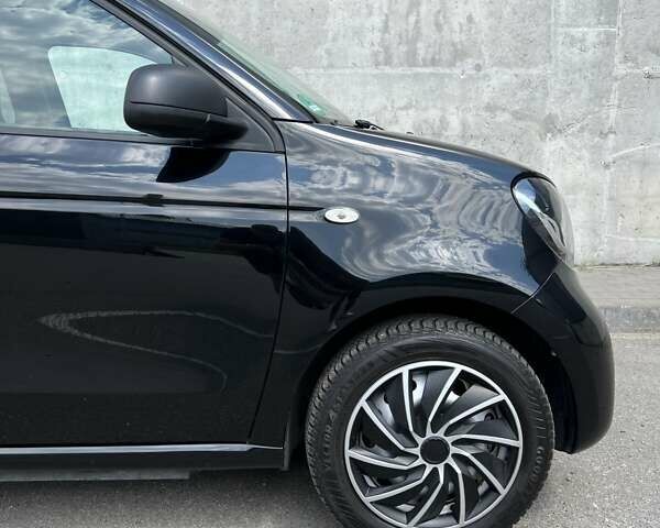 Чорний Смарт Forfour, об'ємом двигуна 0 л та пробігом 60 тис. км за 11499 $, фото 20 на Automoto.ua